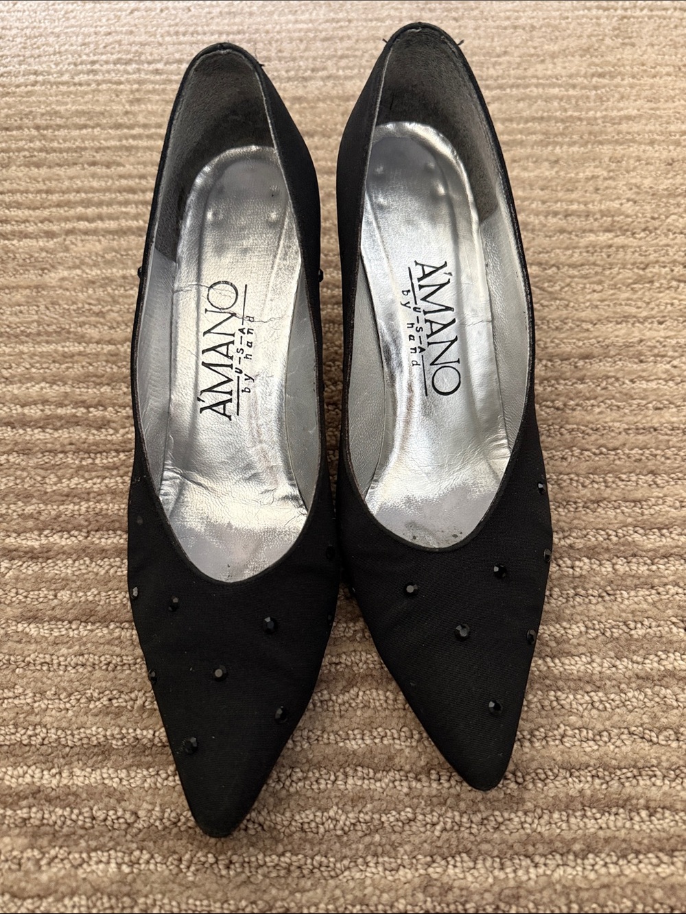 Amano Black Pointed Toe Embellished Heels